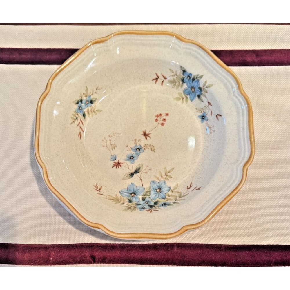 Mikasa Garden Club Blue Daisies Round Soup / Cereal Bowl
